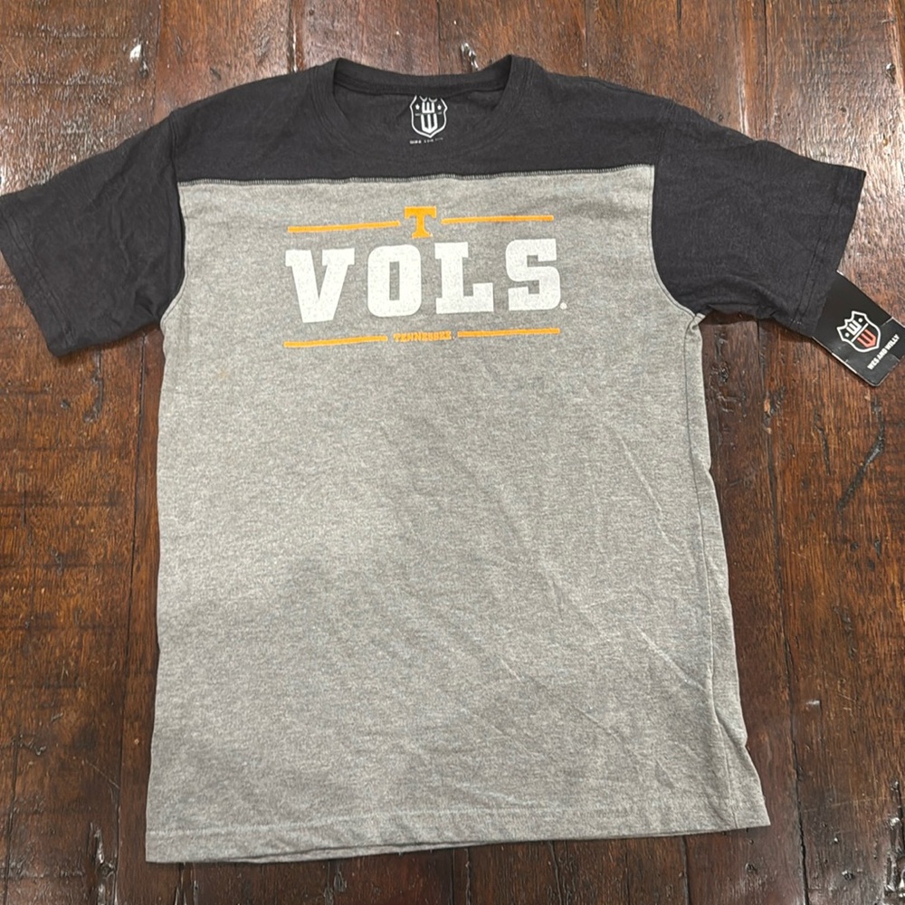 NWT  youth large Tennessee Vols T-shirt